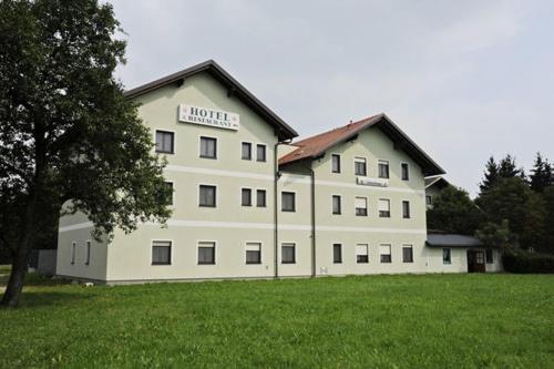 Gasthaus Hotel Feldschlange Ried im Innkreis Exterior foto